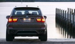 带你吃瓜宝马,宝马“吃瓜”背后的故事与魅力