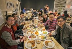 年底聚会吃瓜视频,揭秘聚会吃瓜视频背后的欢乐瞬间