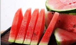 蕾子同学吃瓜,揭秘校园八卦背后的真相