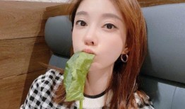 冯提莫吃瓜,揭秘娱乐圈背后的真相