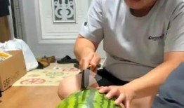 喂朋友吃瓜,喂朋友吃瓜的美好时光