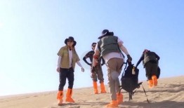 极限挑战沙漠吃瓜,吃瓜背后的团队精神与挑战