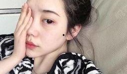 眼睛妹吃瓜本人,揭秘本人生涯中的趣味瞬间