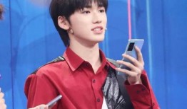 宋亚轩吃瓜头像,揭秘明星私下趣味瞬间