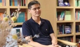 罗翔在食堂吃瓜,揭秘法律界“瓜田”趣事